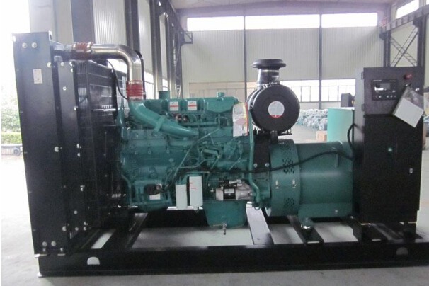海安全新常柴300kw大型柴油发电机组